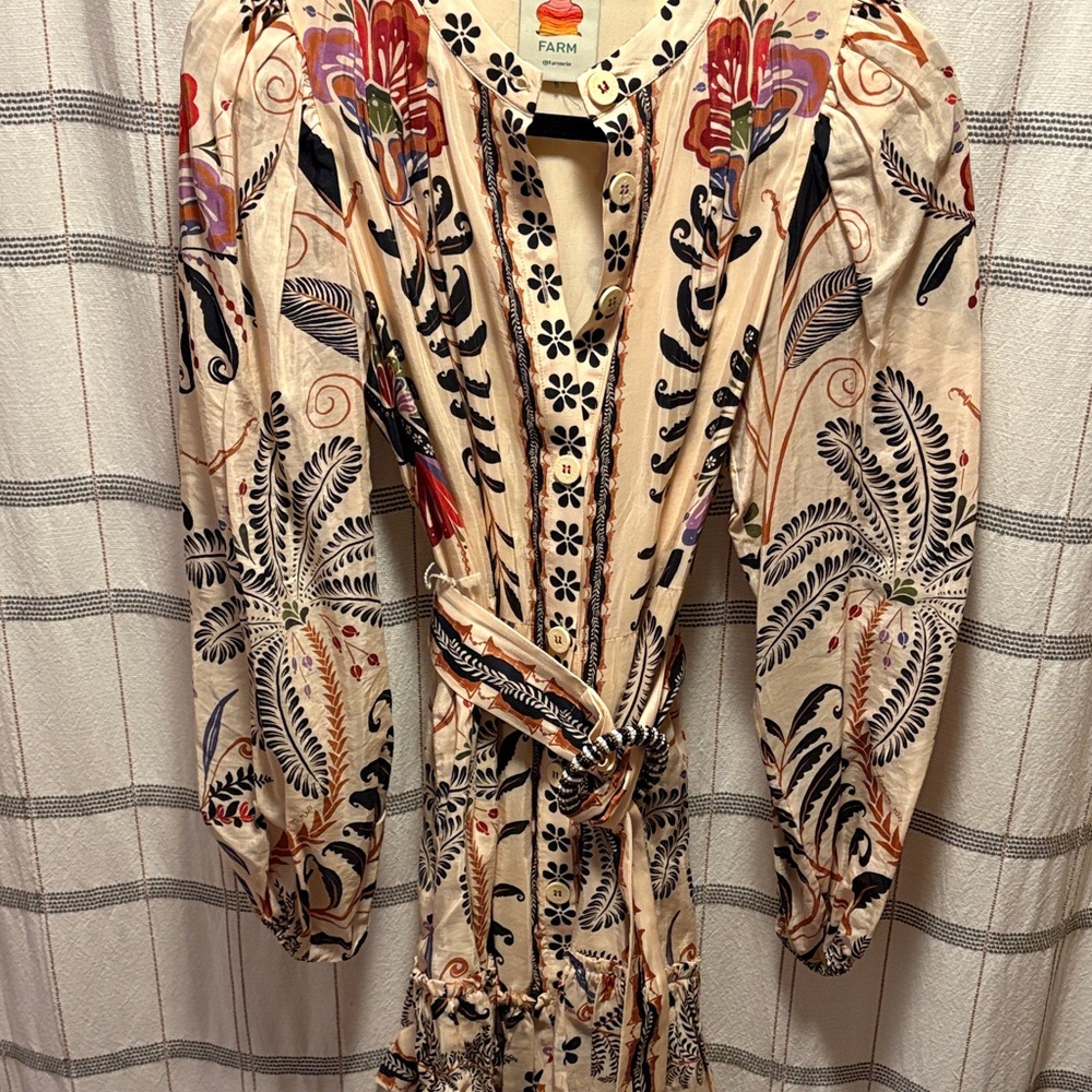FARM Rio Cream and Black Floral Long Sleeve Dress
